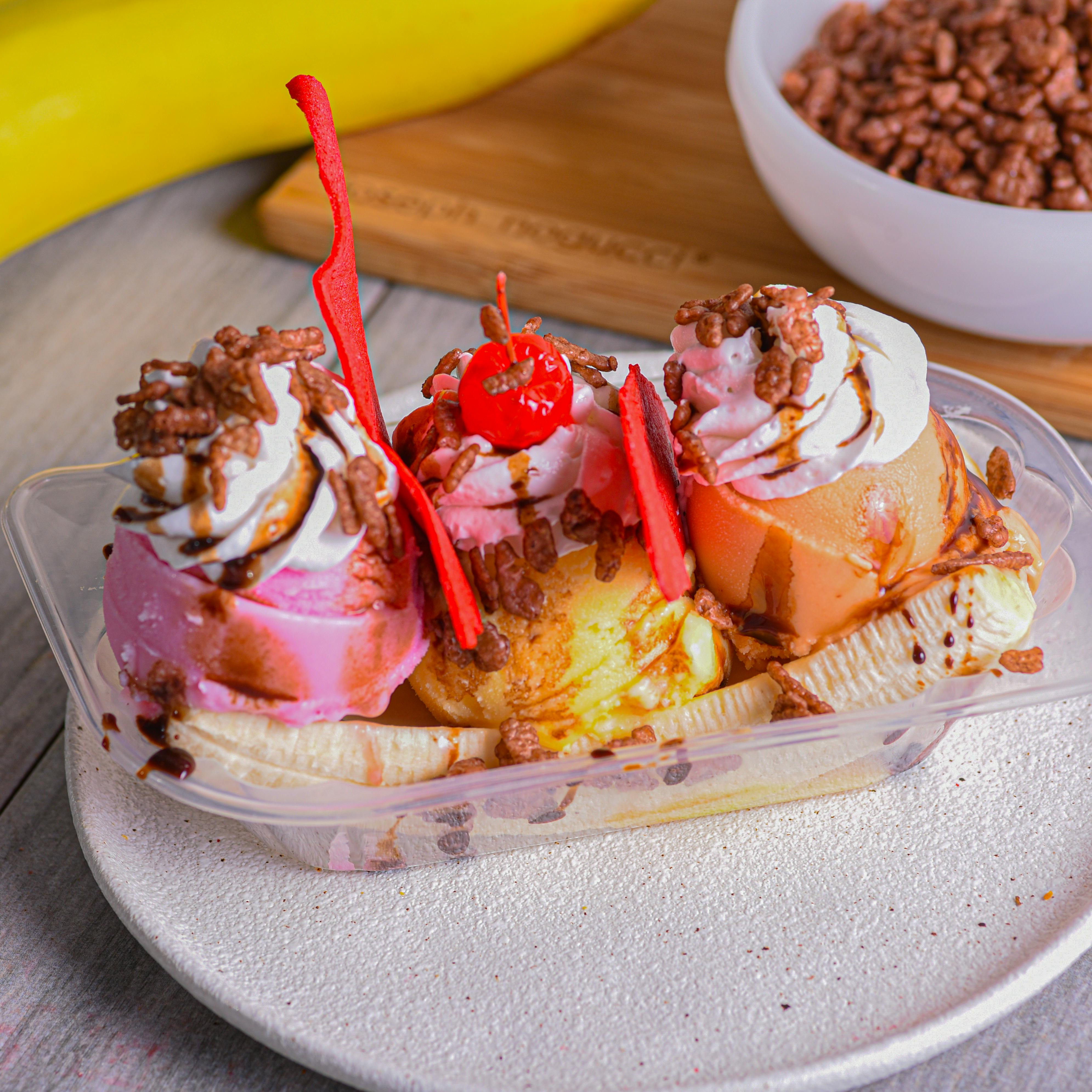 CARAMEL BANANA SPLIT